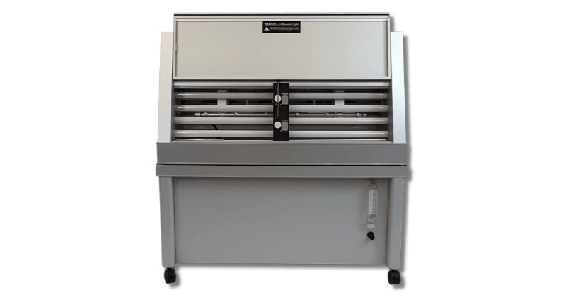 QUV紫外老化箱中使用TUV-421燈管,可以複現材料在全光譜太陽光中的老化情況