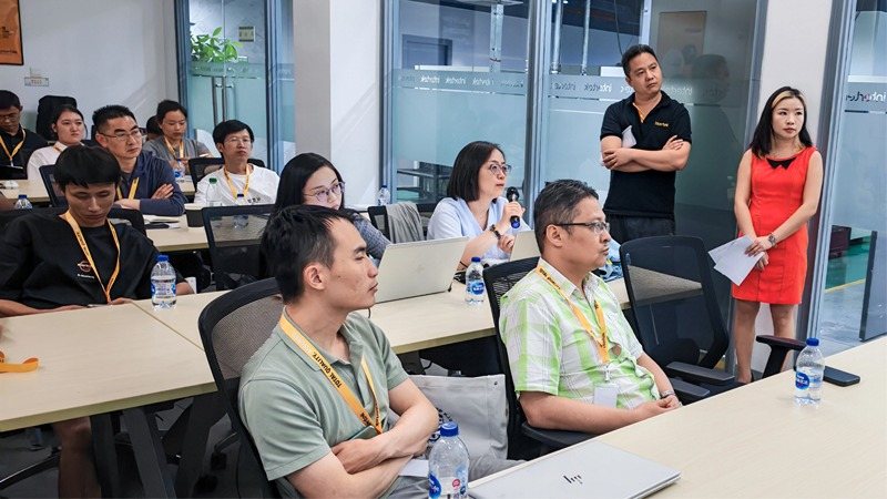 汽車材料耐候老化與(yu) 光照測試技術培訓現場照片2