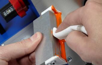 清洗葉片、葉片支架和側(ce) 壁