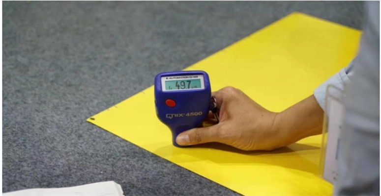 接觸式電磁感應幹膜測厚儀(yi) 對固化後樣品進行塗層測厚