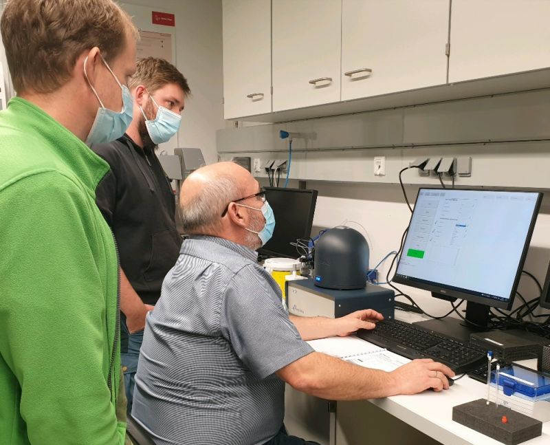 顆粒表麵特性分析儀(yi) 客戶案例