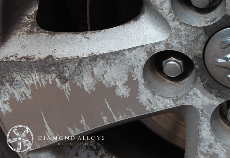 金屬和合金的腐蝕 - 暴露於(yu) 酸化鹽霧、幹燥和潮濕條件下的加速循環試驗