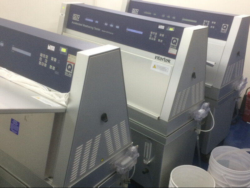 undefined 橡膠密封圍紫外線耐候老化試驗箱客戶現場